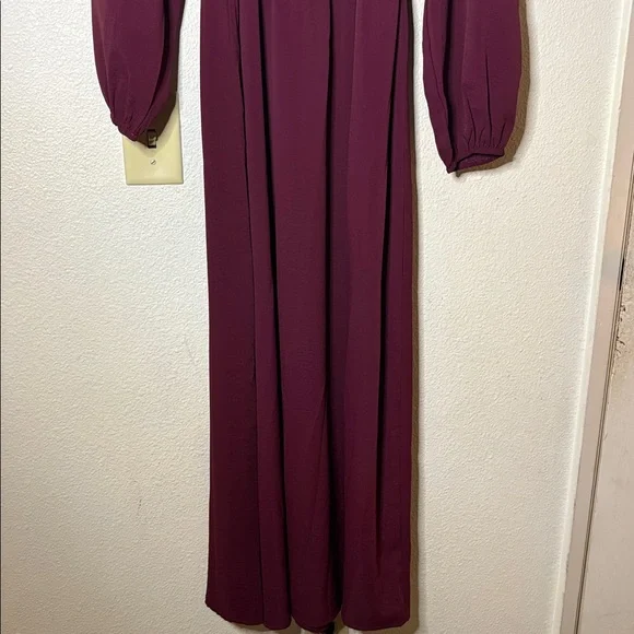 Elegant Plum Long Sleeve Dress - Picture 2 of 4